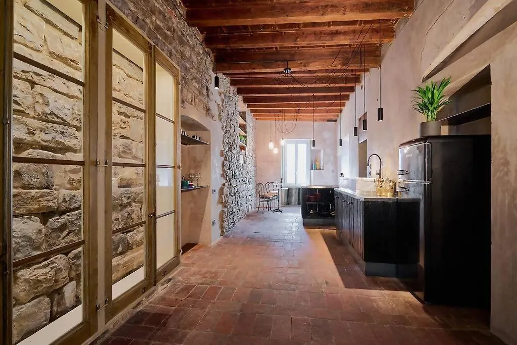 Domus Dea Luxury Apartment Bergamo 0*,  Italy
